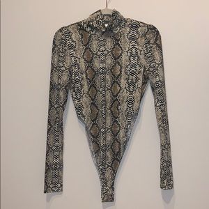 Vestique Snakeskin Bodysuit size L